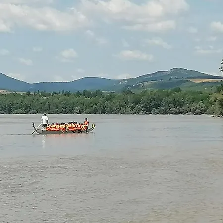 Börzsönykapuja Vendégház Vendégház Zebegény