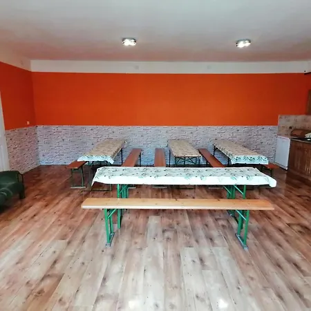 게스트하우스 Boerzsoeny Kapuja Vendeghaz *