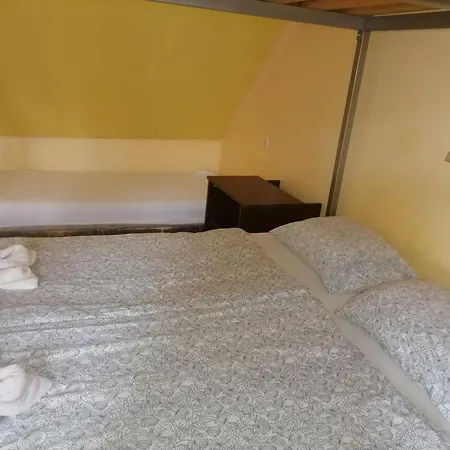 Börzsönykapuja Vendégház Vendégház *