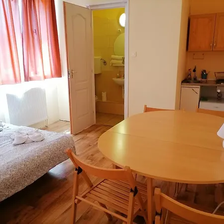 Börzsönykapuja Vendégház Vendégház *