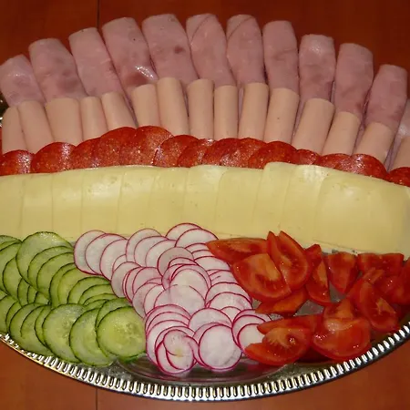 Boerzsoeny Kapuja Vendeghaz * Zebegeny