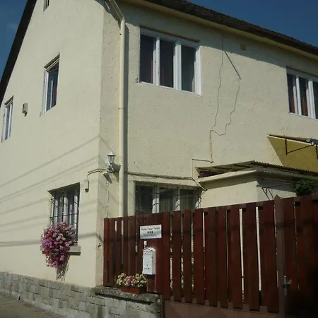 Vendégház Börzsönykapuja Vendégház Zebegény