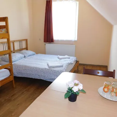 Boerzsoeny Kapuja Vendeghaz 게스트하우스